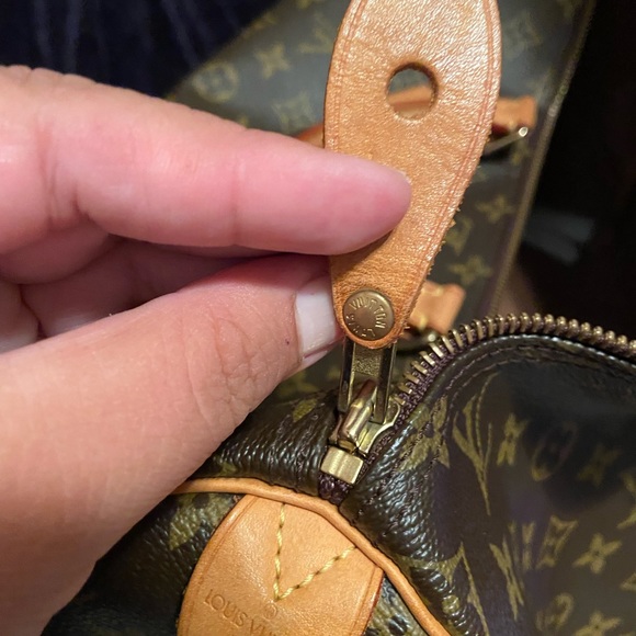 Authentic Louis Vuitton speedy 40 - Picture 14 of 16